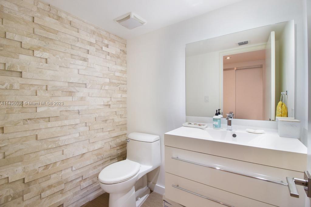 BRICKELL KEY ONE CONDO - Residential Lease