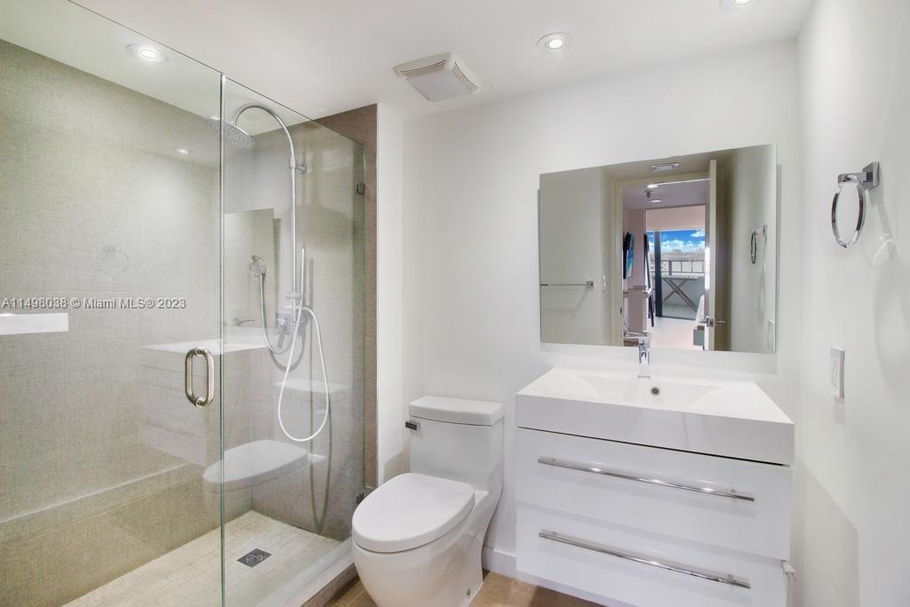 BRICKELL KEY ONE CONDO - Residential Lease