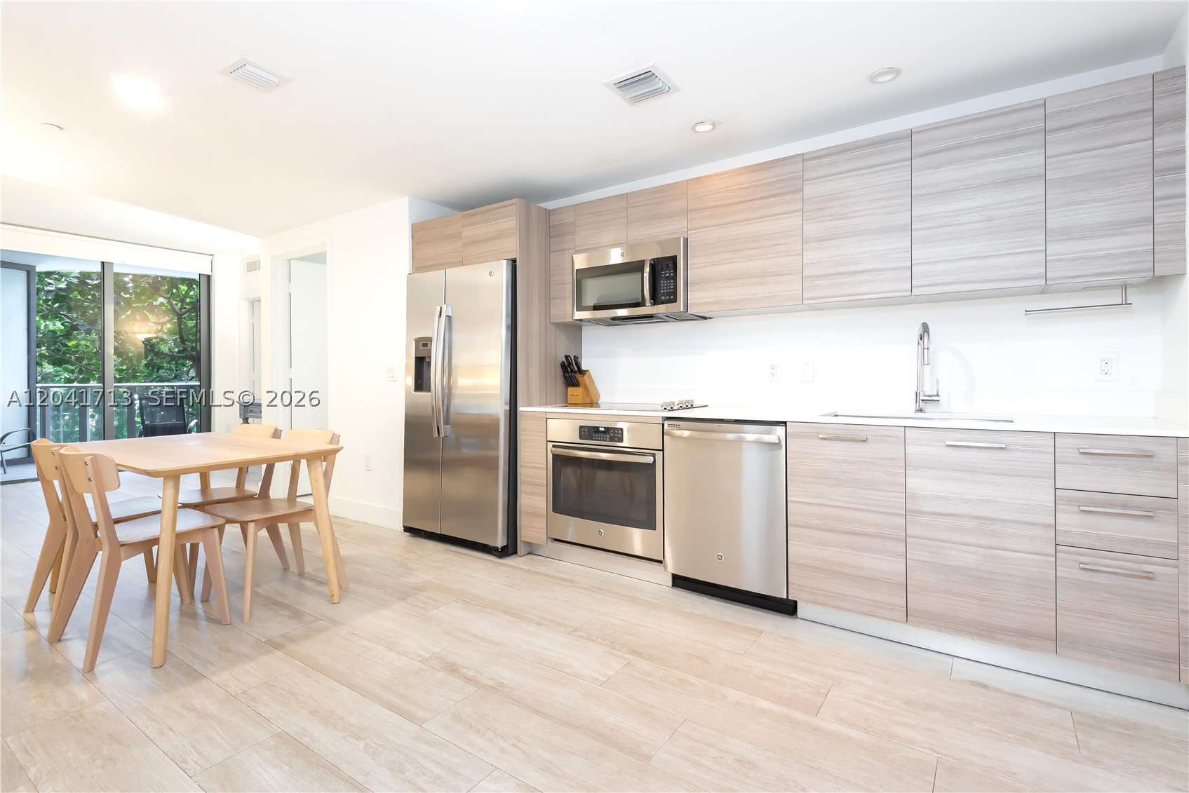 3401 MIDTOWN CONDO - Residential