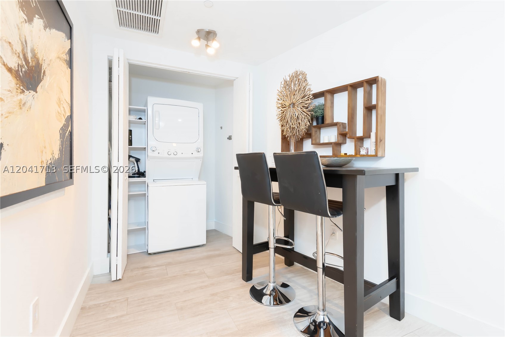 3401 MIDTOWN CONDO - Residential