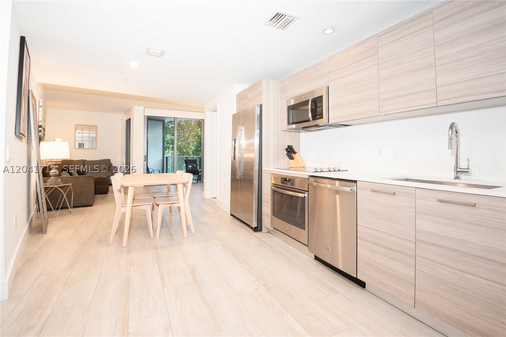 3401 MIDTOWN CONDO - Residential