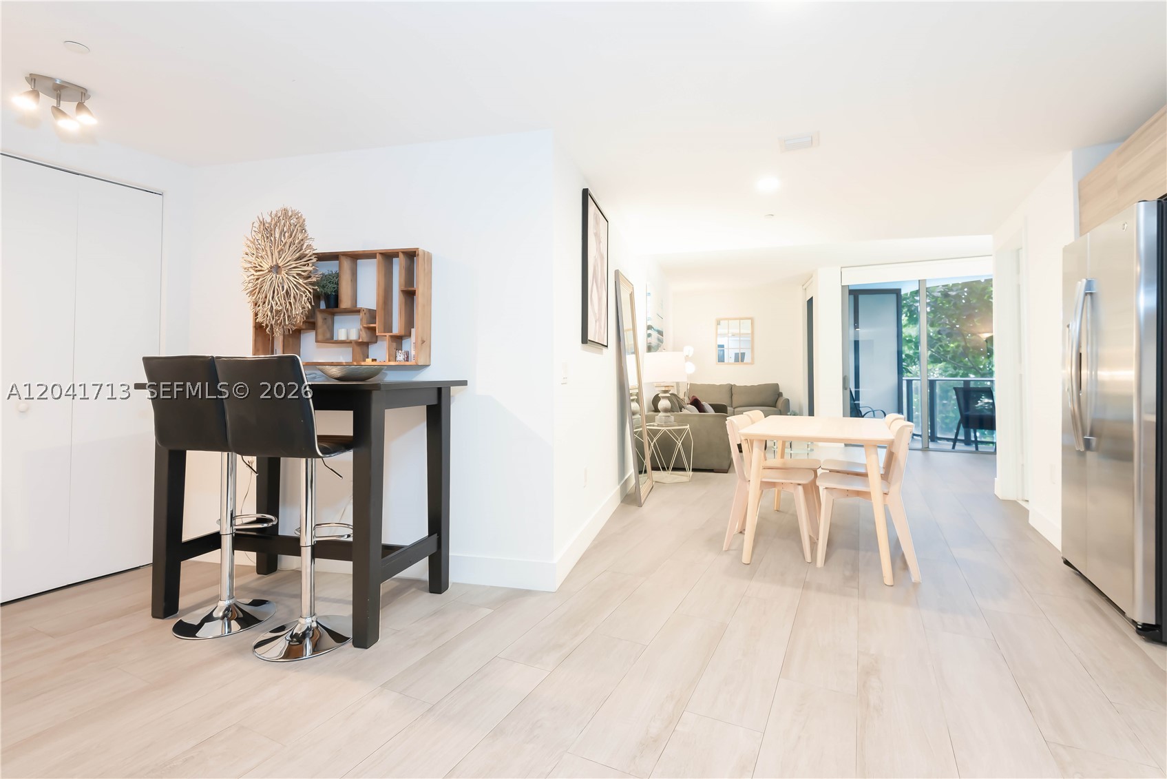 3401 MIDTOWN CONDO - Residential