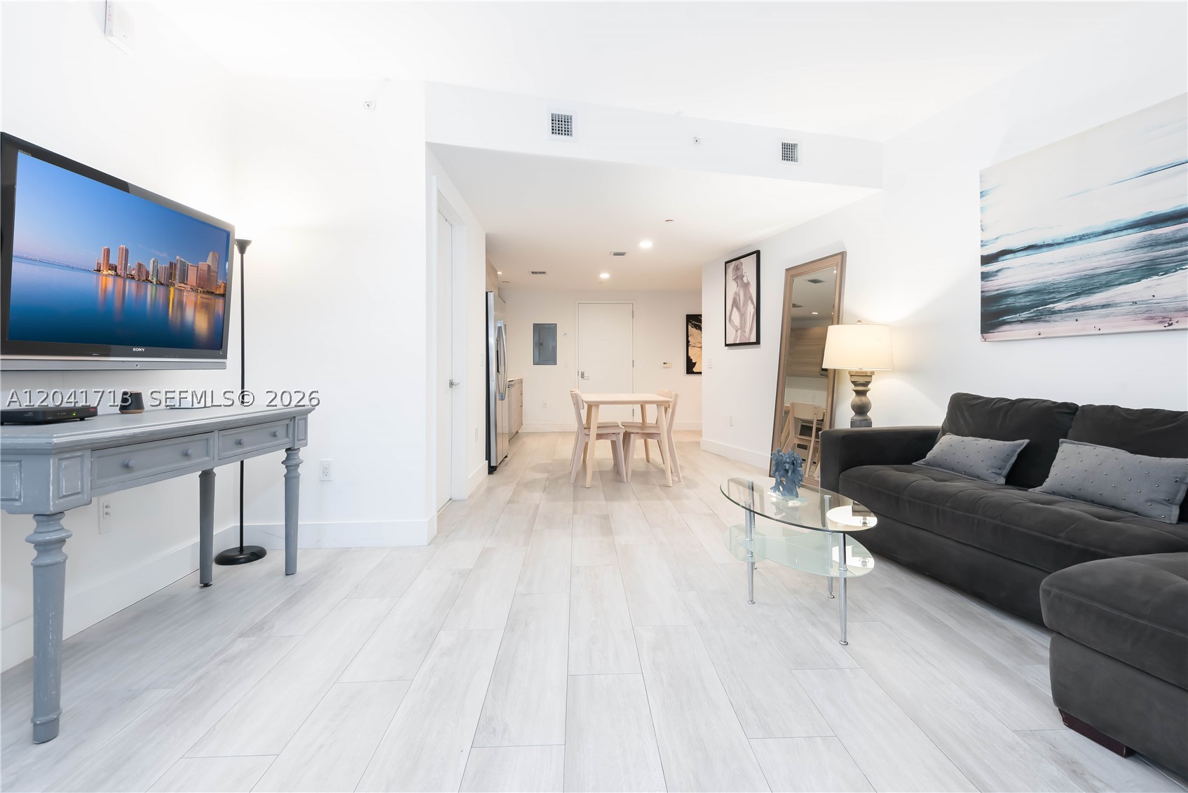 3401 MIDTOWN CONDO - Residential