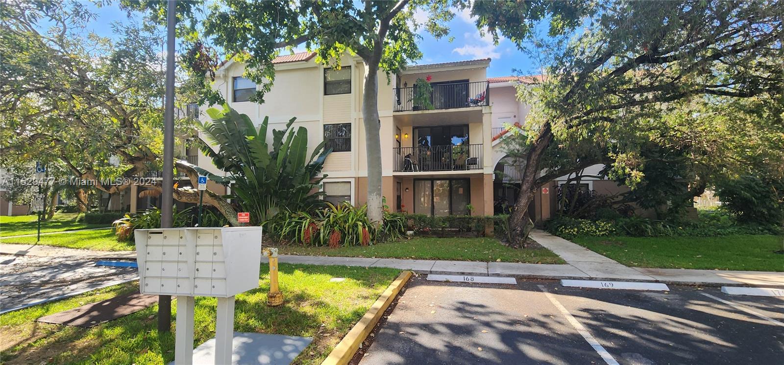 GRAND MARQUIS CONDO HOMES - Residential Lease