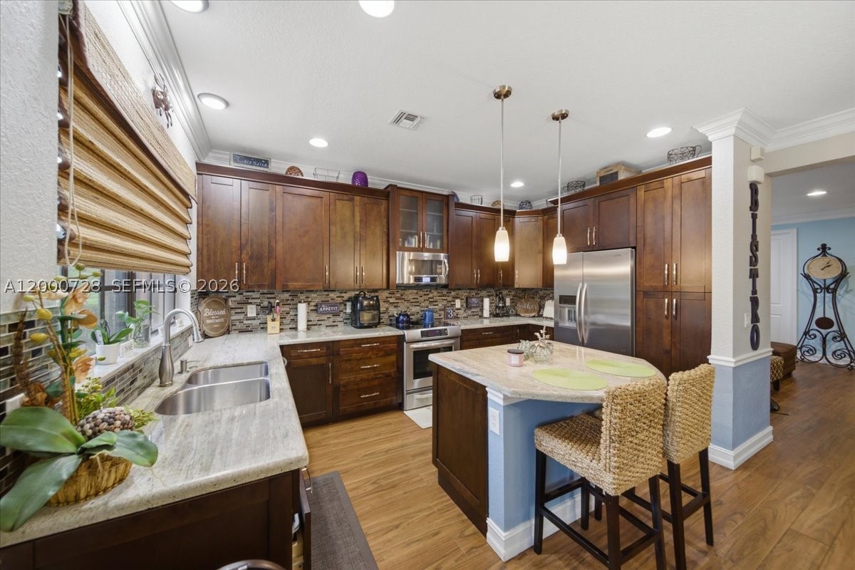 SUNBURST PROPERTIES DEVEL - Residential