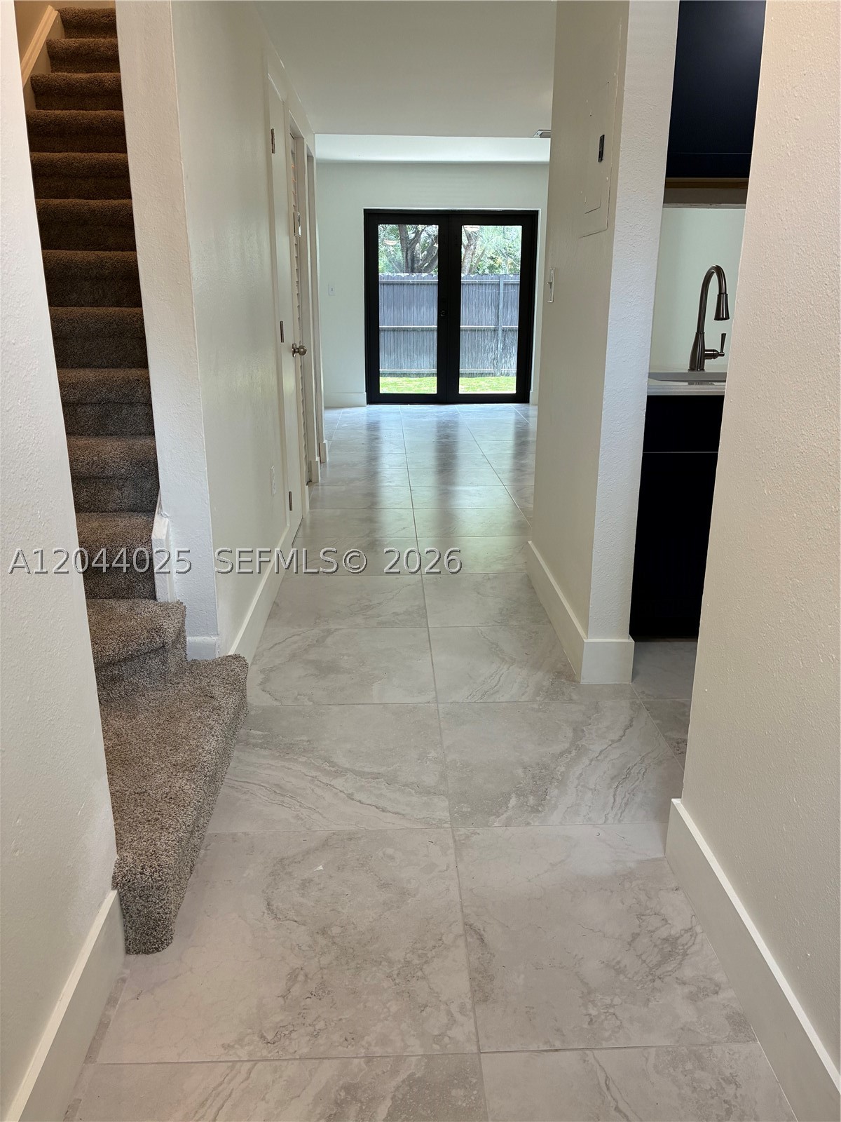 LEE LAYNE VILLAS - Residential Lease