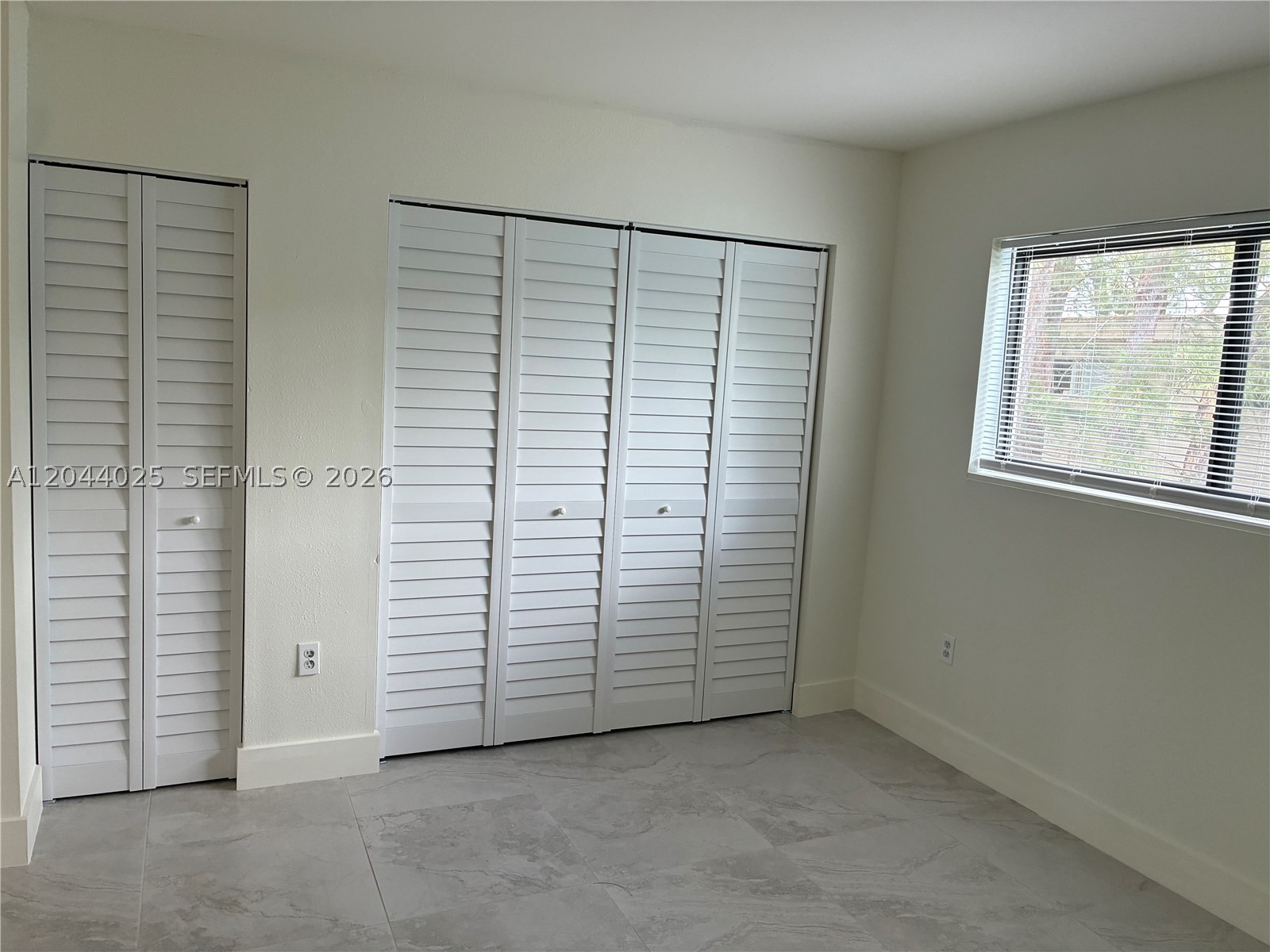 LEE LAYNE VILLAS - Residential Lease