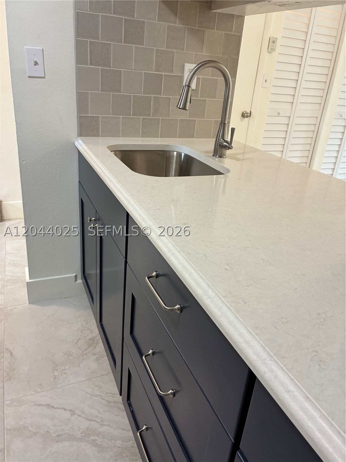 LEE LAYNE VILLAS - Residential Lease