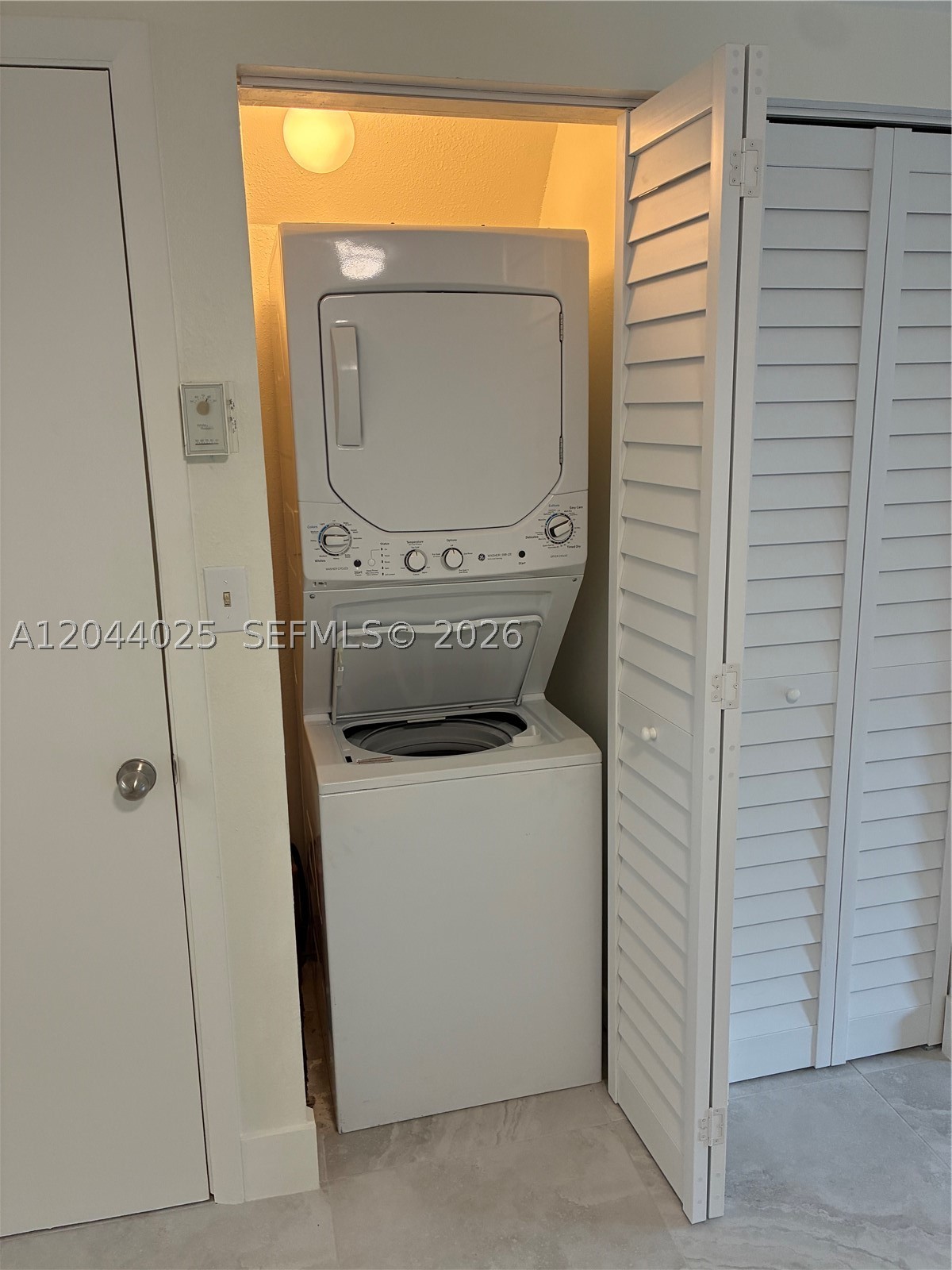 LEE LAYNE VILLAS - Residential Lease
