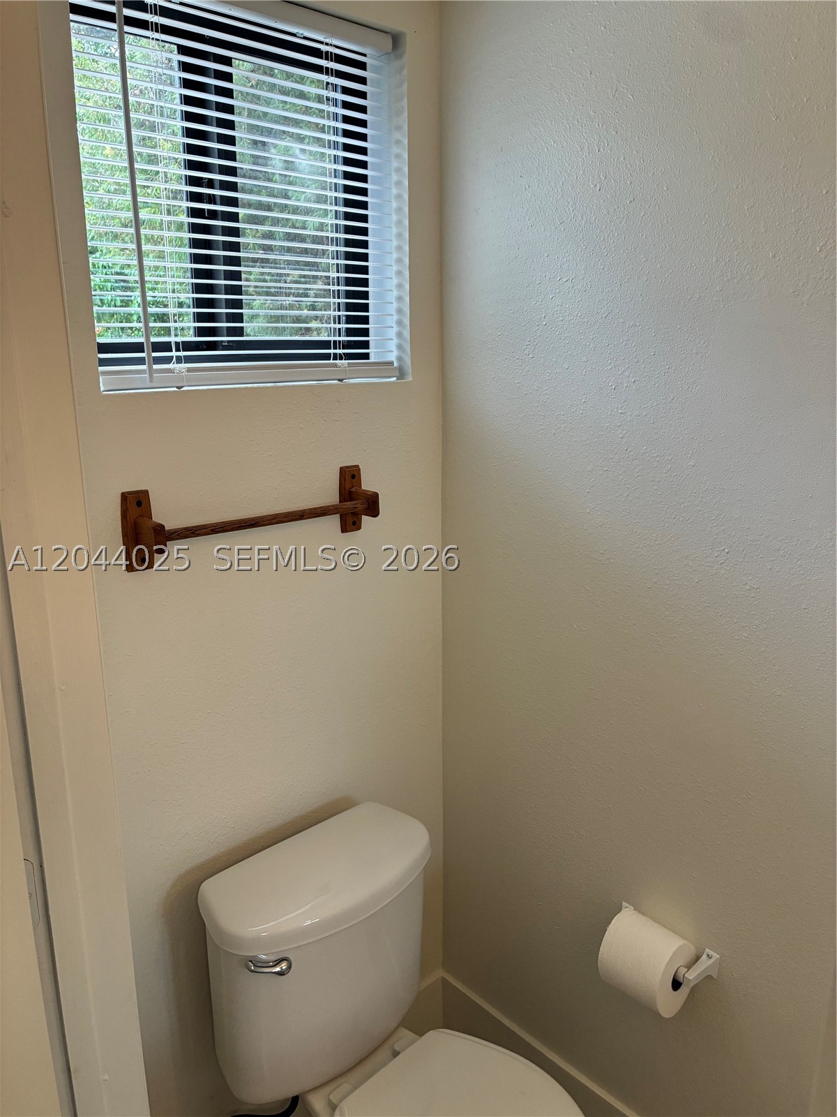 LEE LAYNE VILLAS - Residential Lease