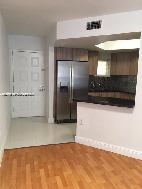 LAS VISTAS AT DORAL CONDO - Residential
