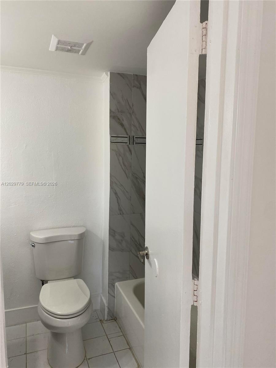 DORAL GARDENS CONDO - Residential Lease