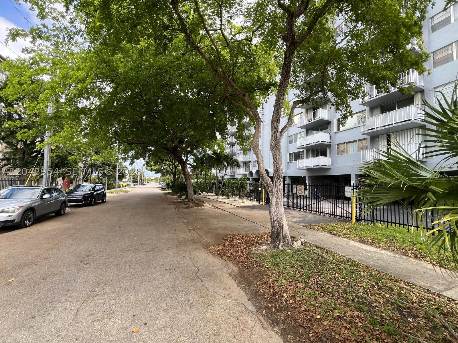 THREE HORIZONS NORTH COND - Residential Lease