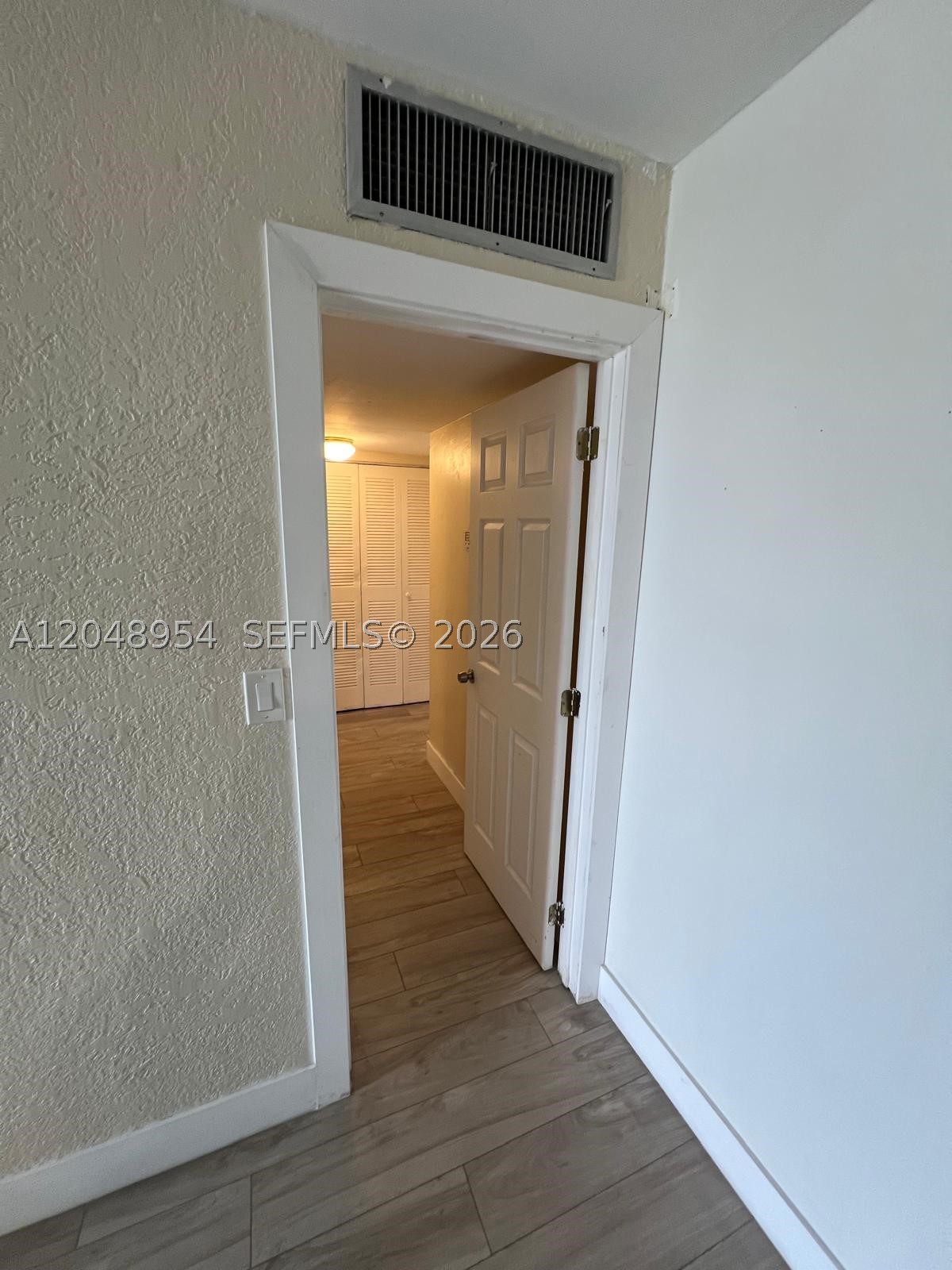 THREE HORIZONS NORTH COND - Residential Lease