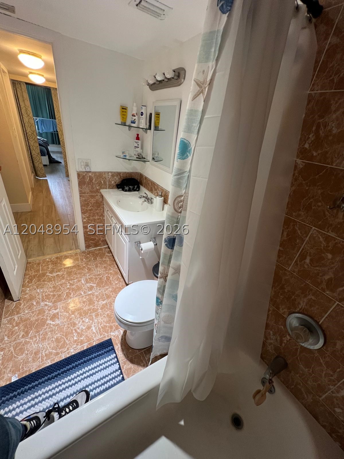 THREE HORIZONS NORTH COND - Residential Lease
