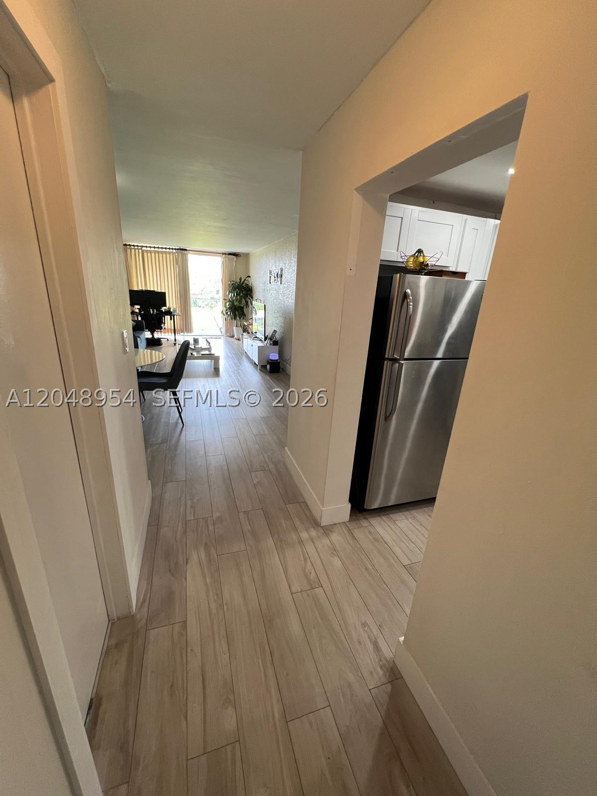 THREE HORIZONS NORTH COND - Residential Lease