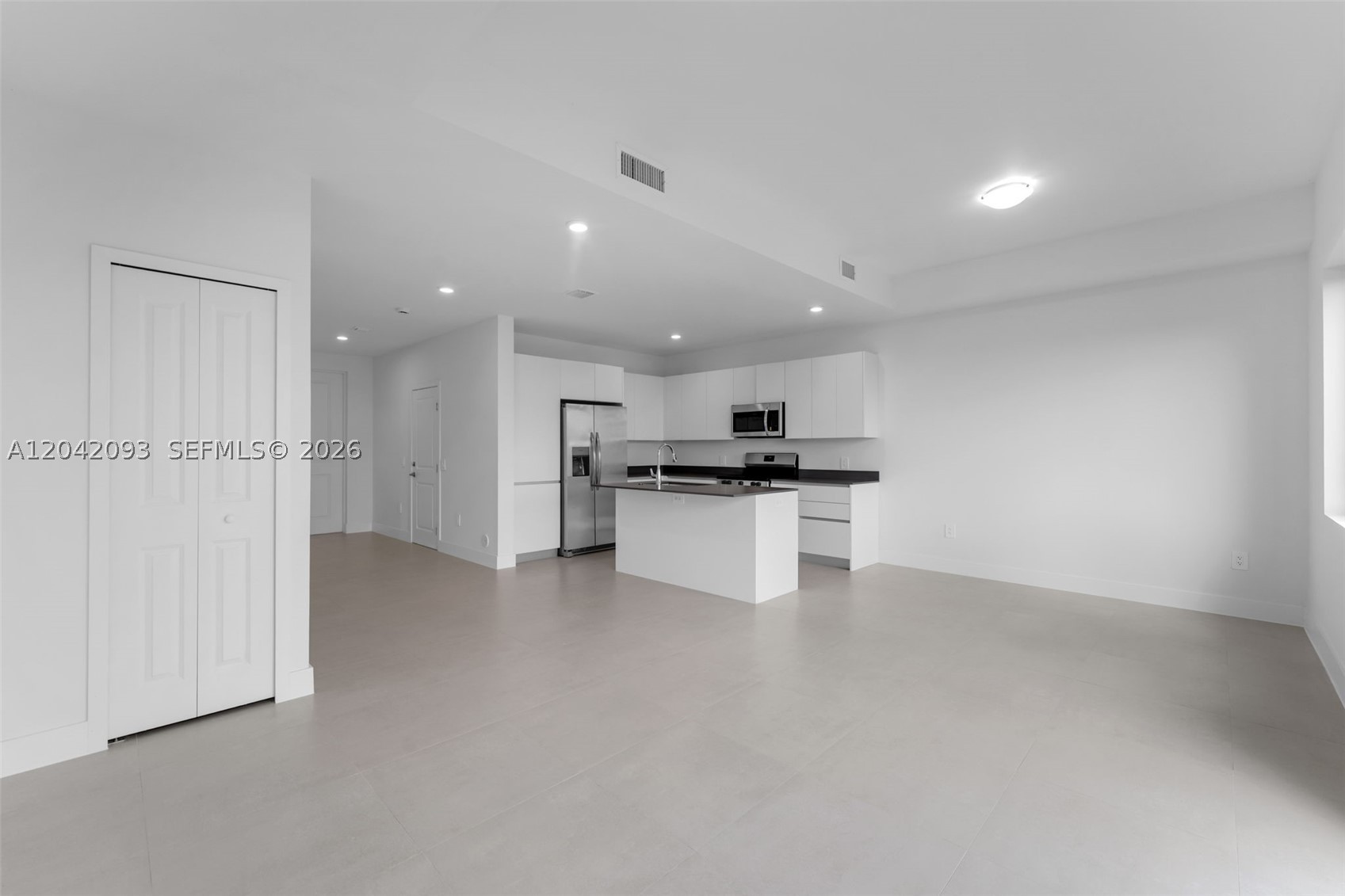 CENTURY PARK SQUARE - Residential
