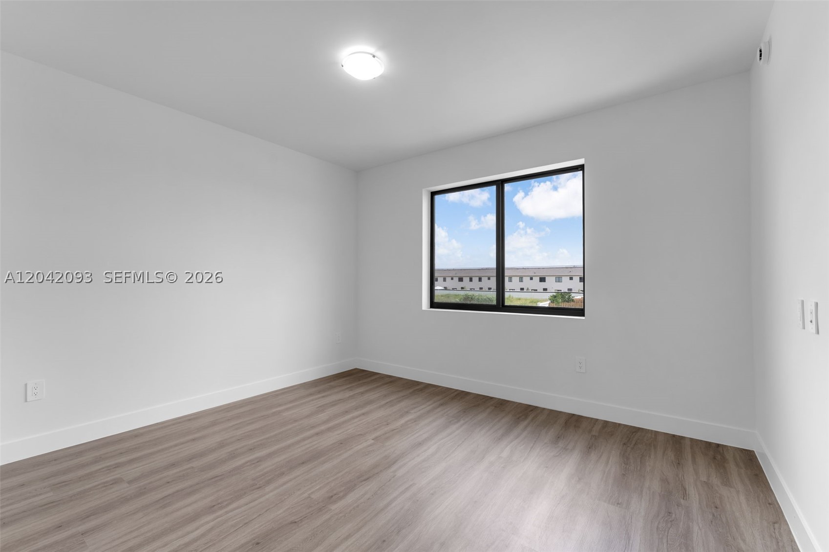 CENTURY PARK SQUARE - Residential