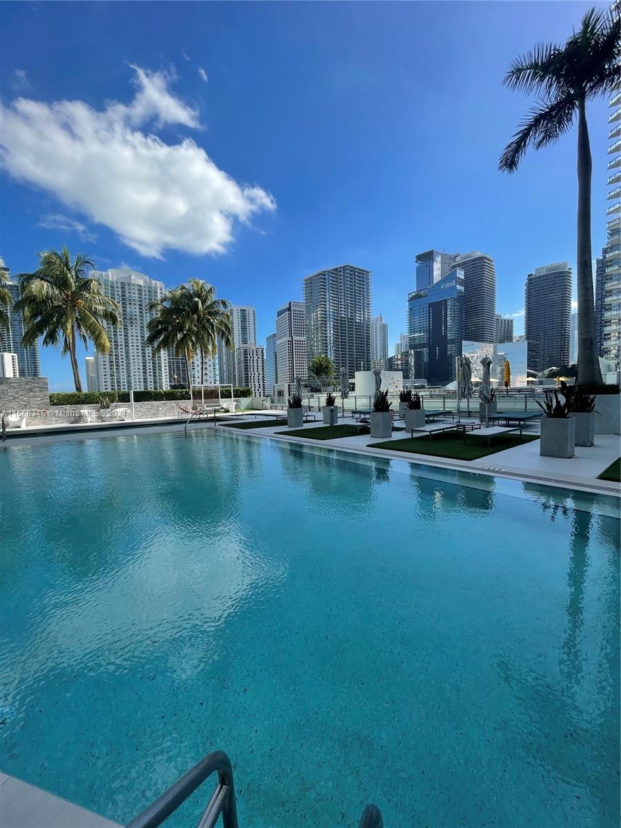 IVY CONDO - Residential Lease