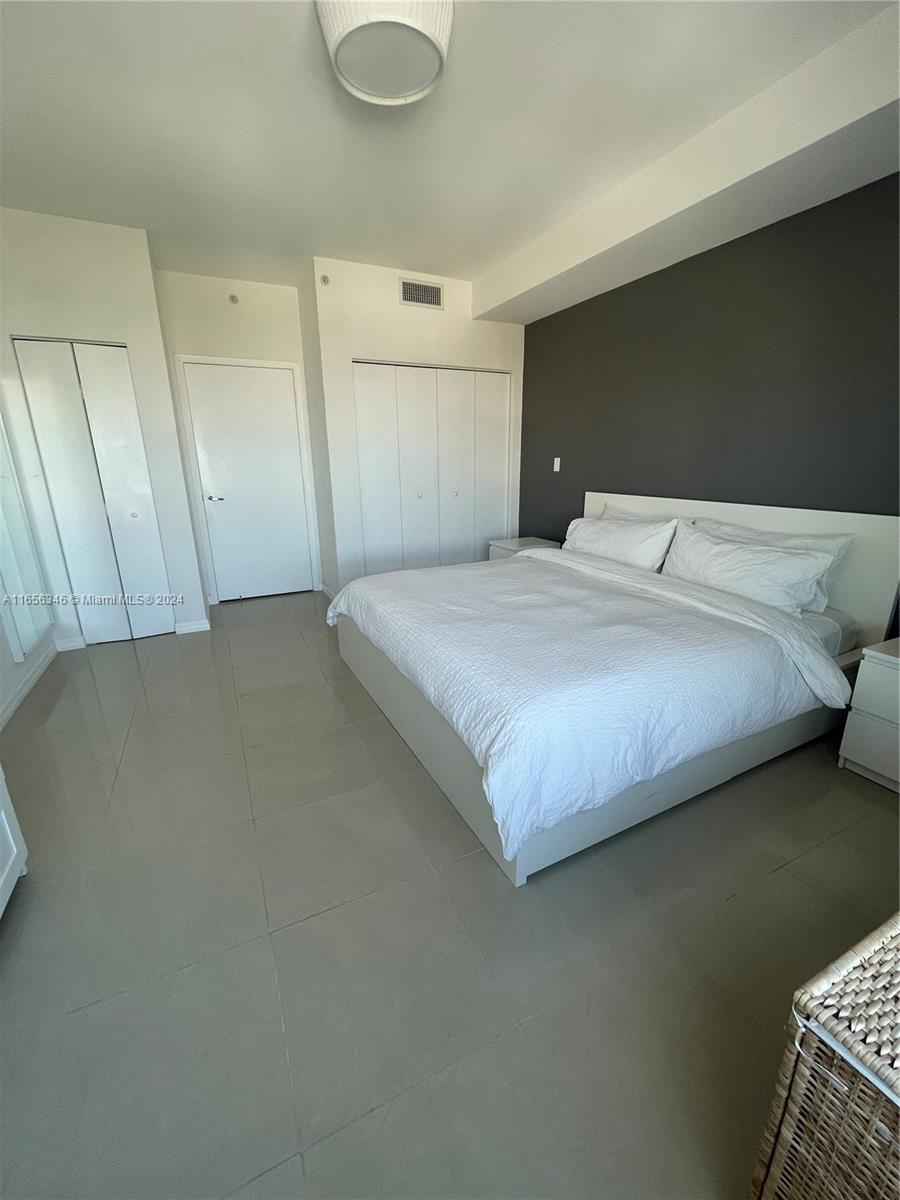 IVY CONDO - Residential Lease