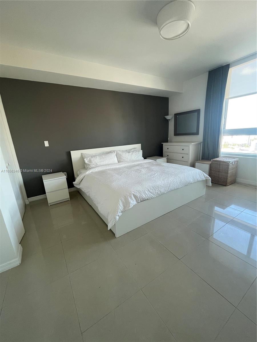IVY CONDO - Residential Lease