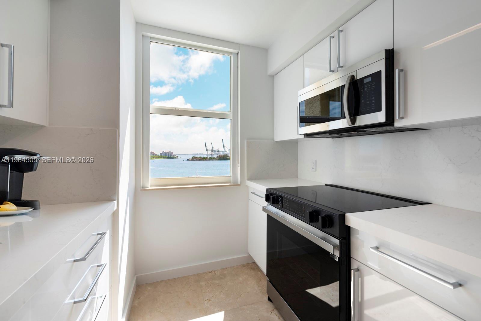 YACHT CLUB AT PORTOFINO C - Residential