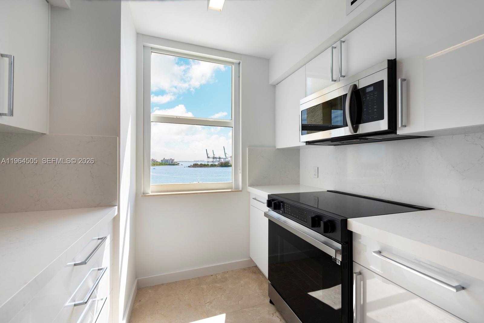 YACHT CLUB AT PORTOFINO C - Residential