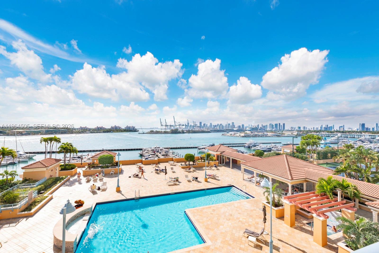 YACHT CLUB AT PORTOFINO C - Residential