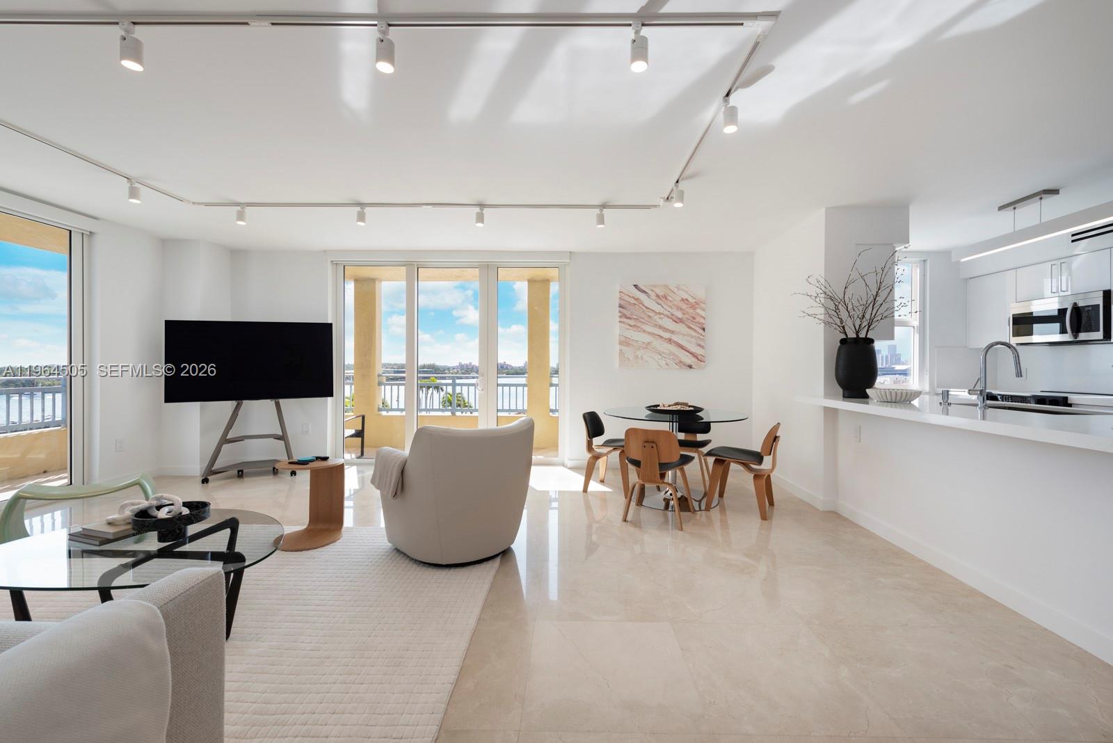 YACHT CLUB AT PORTOFINO C - Residential