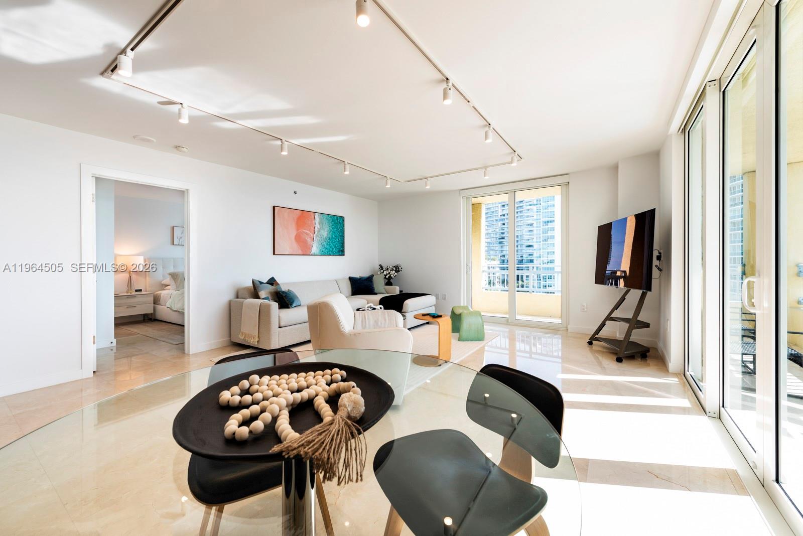 YACHT CLUB AT PORTOFINO C - Residential