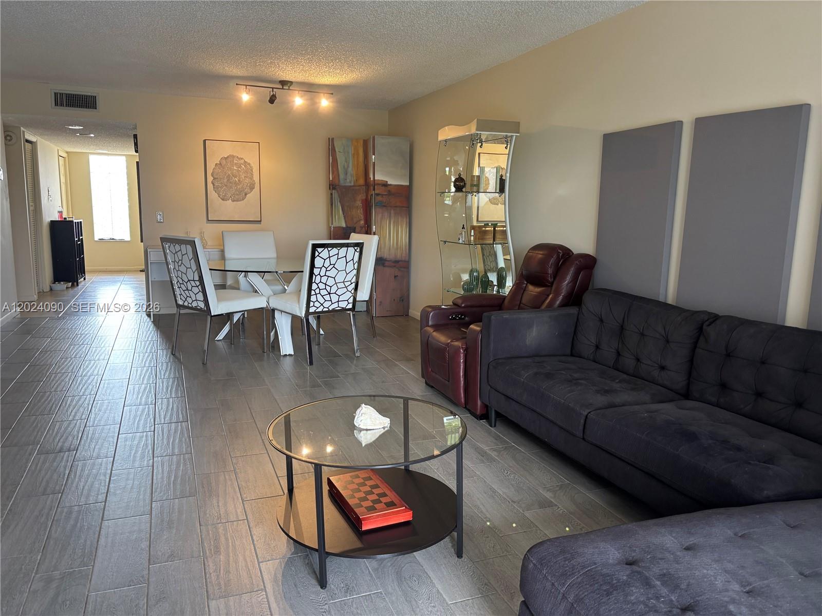 Beautifull 2-Bedroom, 2 bathrooms Apartment for Sale in Weston. Located in one of South Florida’s most desirable cities,  ready to move in.  The apartment includes an assigned parking space conveniently located right in front of the unit, plus access to an additional non-designated parking space. Experience peaceful living in a prime location—this is the perfect place to call home.Ideally situated just minutes from a variety of restaurants, shopping centers, and everyday conveniences shopping center , will appreciate quick access to I-75 and I-595, with Fort Lauderdale-Hollywood International Airport just a 15-minute drive away.Residents also have access to BONAVENTURE TOWN CENTER THAT INCLUDE, A HUGE BEAUTIFUL POOL, BRAND NEW GYM, BILLIARDS, BOWLING, AND RAQUETBALL.  The property is in great condition, Excellent schools Roof, Newly replaced in 2026 
with  a 20 year warranty.