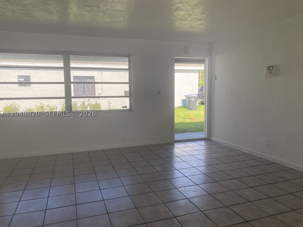 MIAMI GARDENS ESTATES - Residential Income