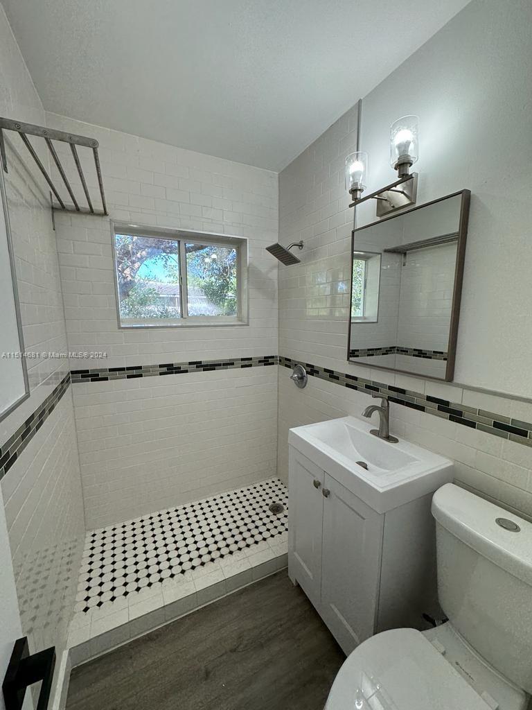 GRIFFINGS BISCAYNE PK EST - Residential Lease