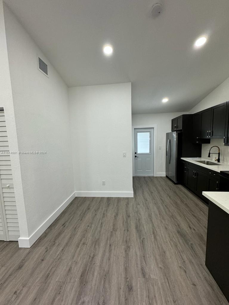 GRIFFINGS BISCAYNE PK EST - Residential Lease