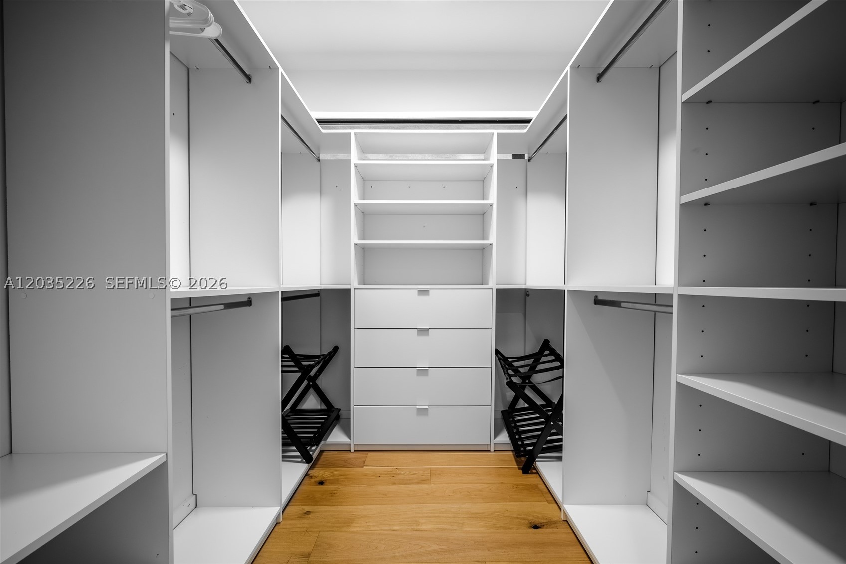 COLUMBIA PARK CORR PL - Residential
