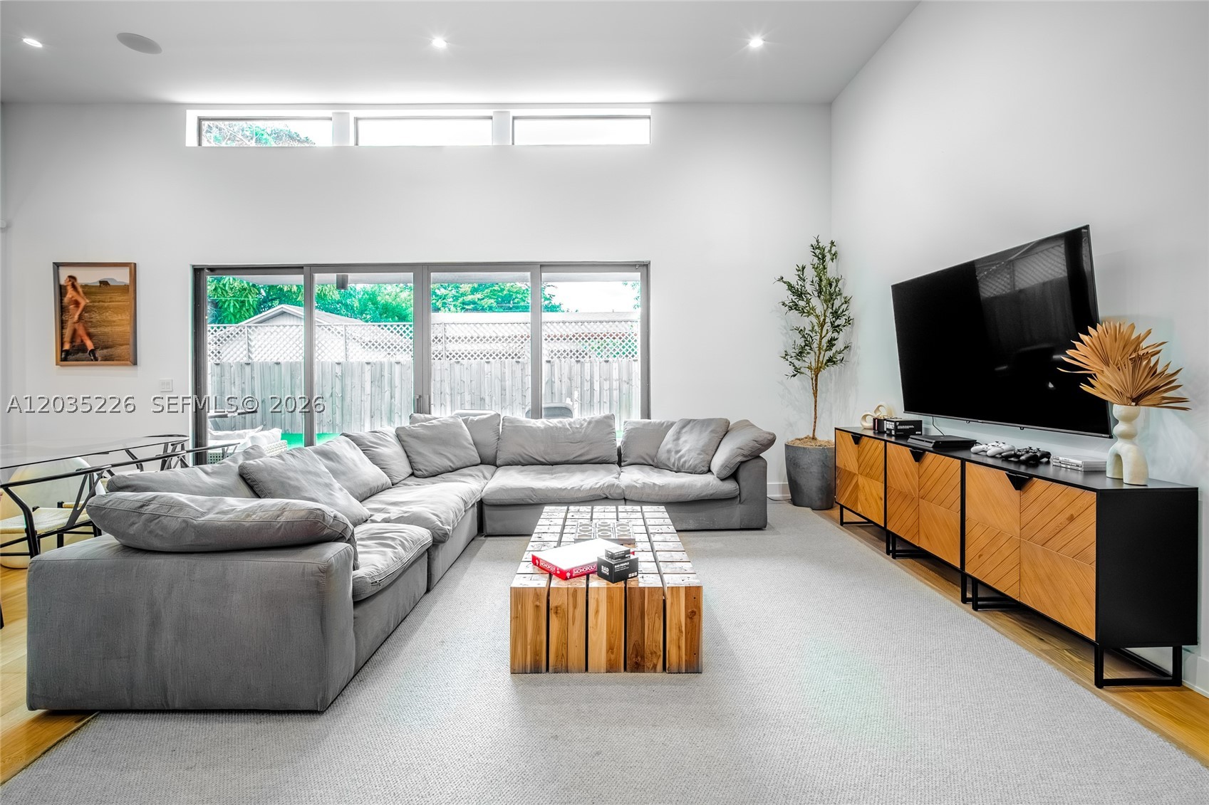 COLUMBIA PARK CORR PL - Residential