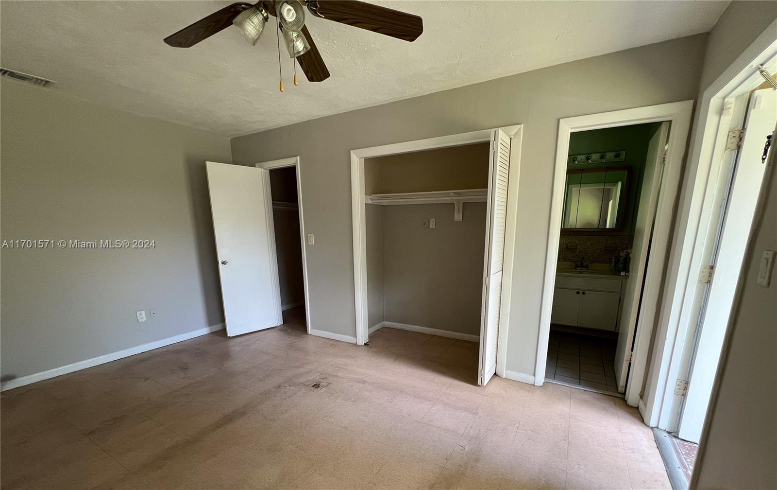 HOLLYWOOD BEACH GARDENS - Residential Income
