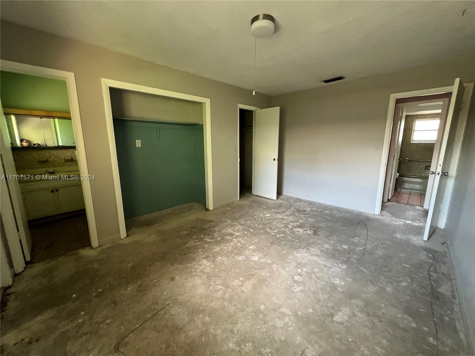 HOLLYWOOD BEACH GARDENS - Residential Income