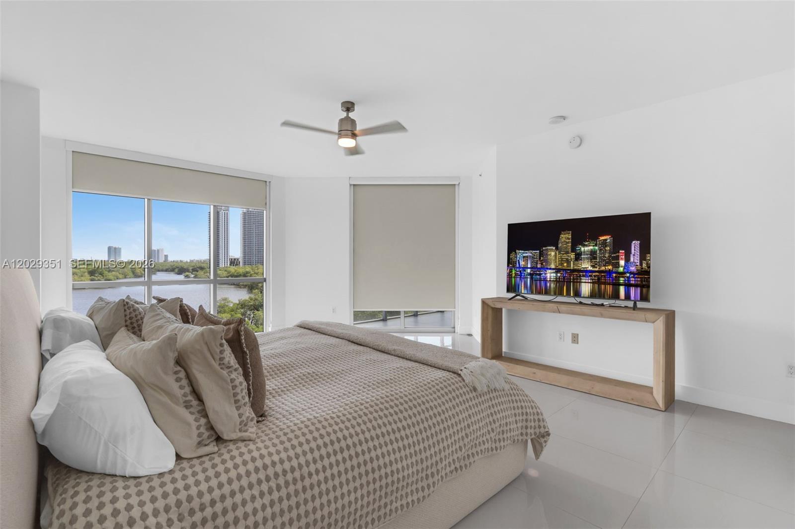 THE RESERVE MARINA PALMS - Residential