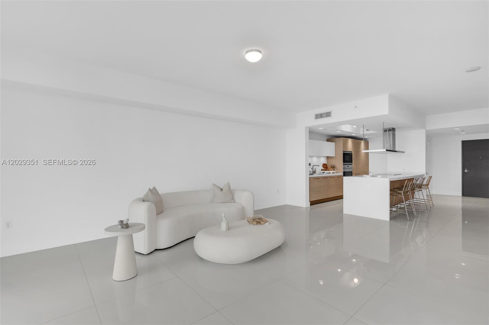 THE RESERVE MARINA PALMS - Residential