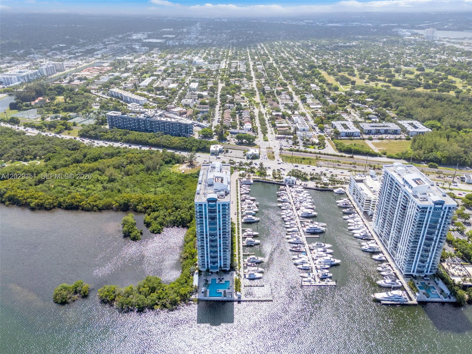 THE RESERVE MARINA PALMS - Residential