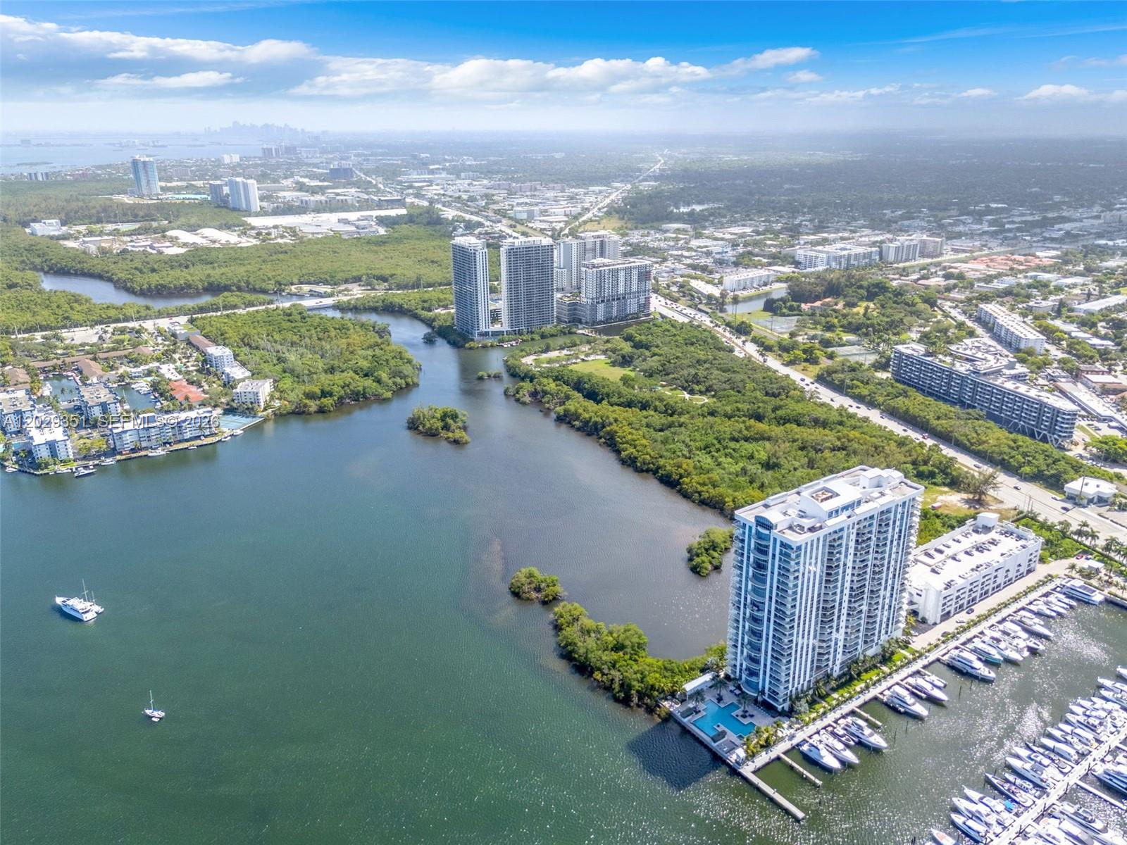 THE RESERVE MARINA PALMS - Residential