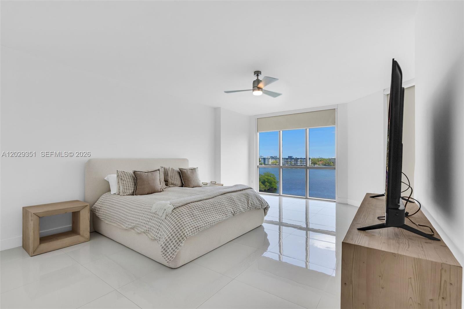 THE RESERVE MARINA PALMS - Residential