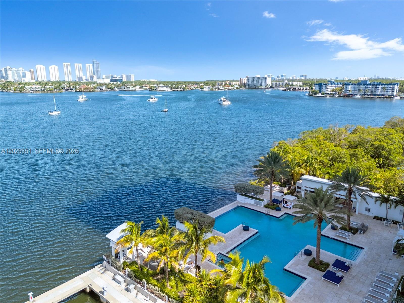 THE RESERVE MARINA PALMS - Residential