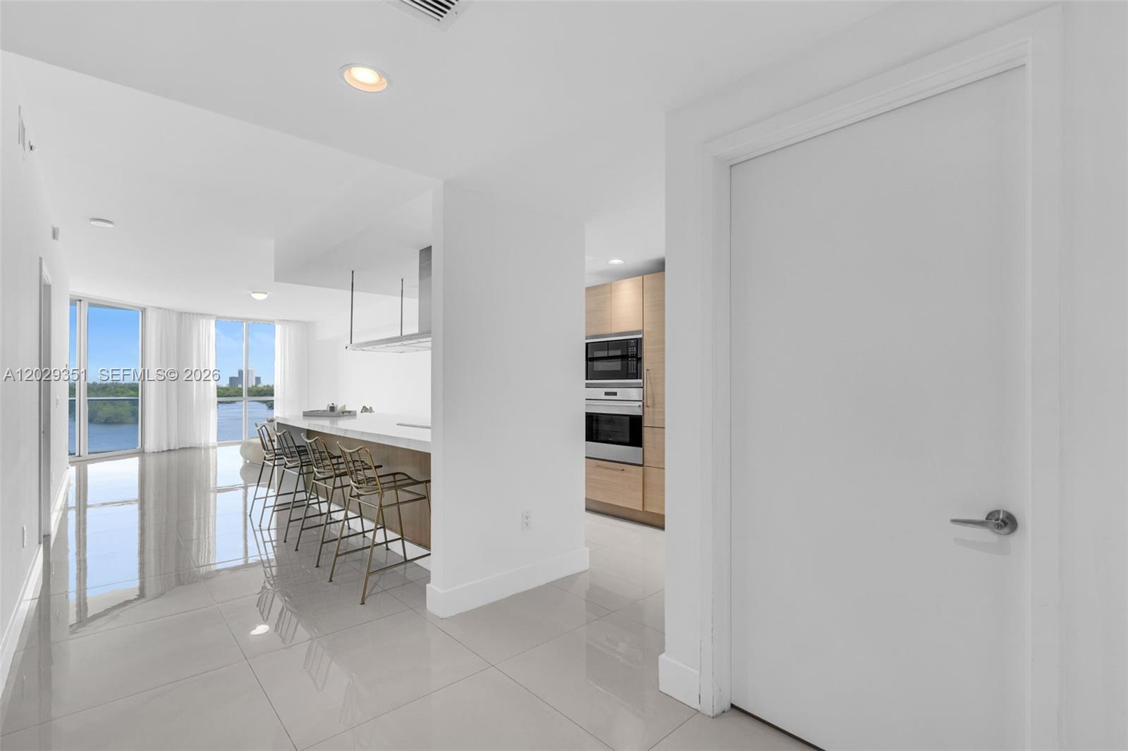 THE RESERVE MARINA PALMS - Residential