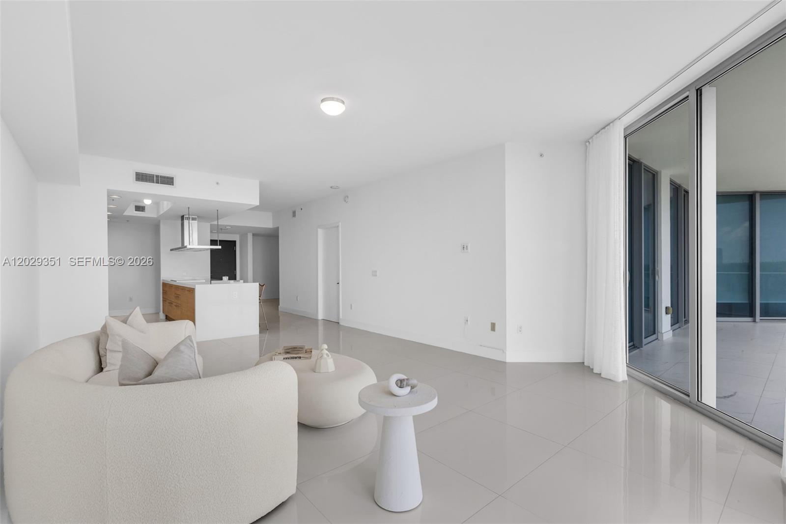 THE RESERVE MARINA PALMS - Residential