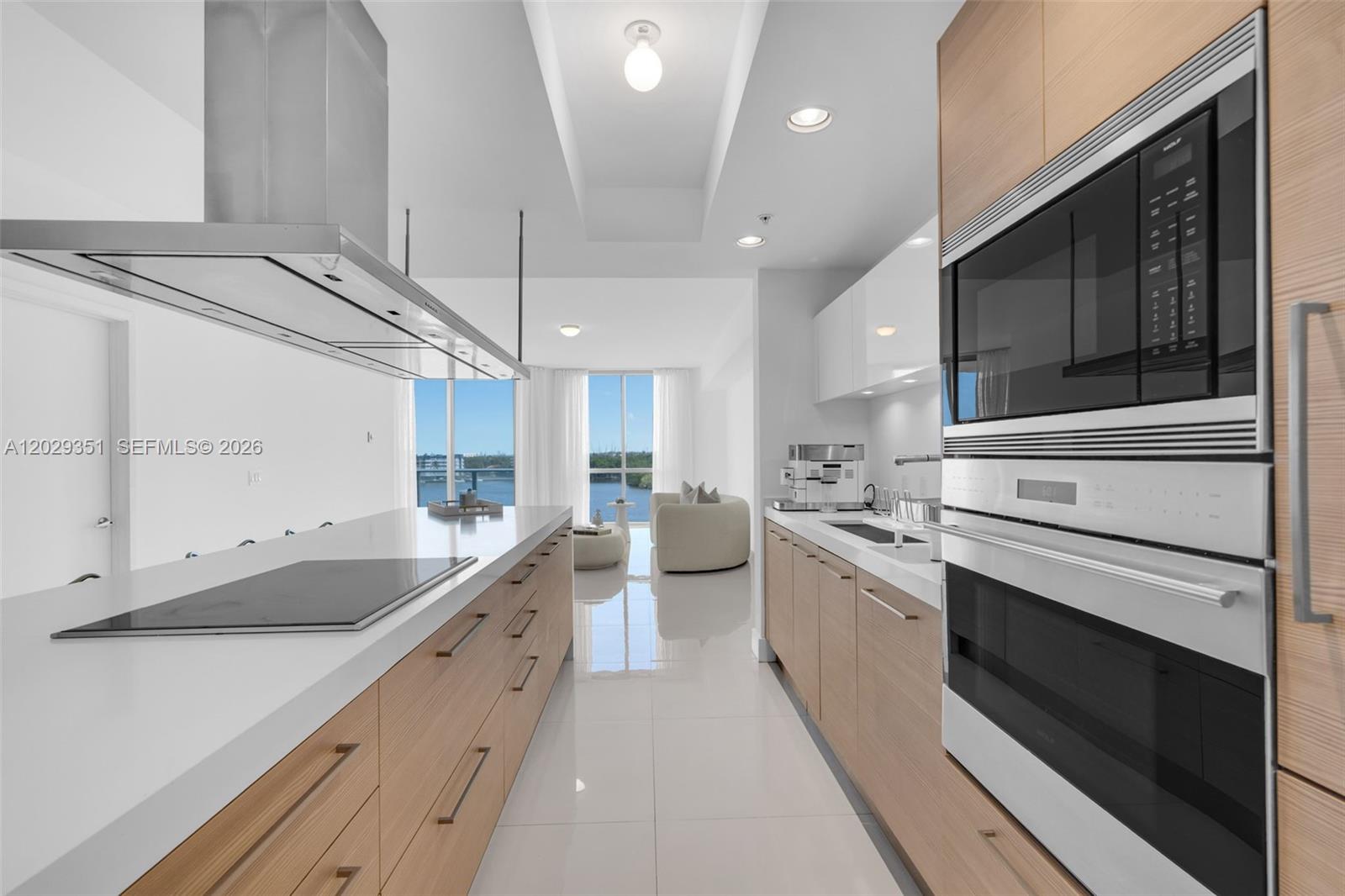 THE RESERVE MARINA PALMS - Residential