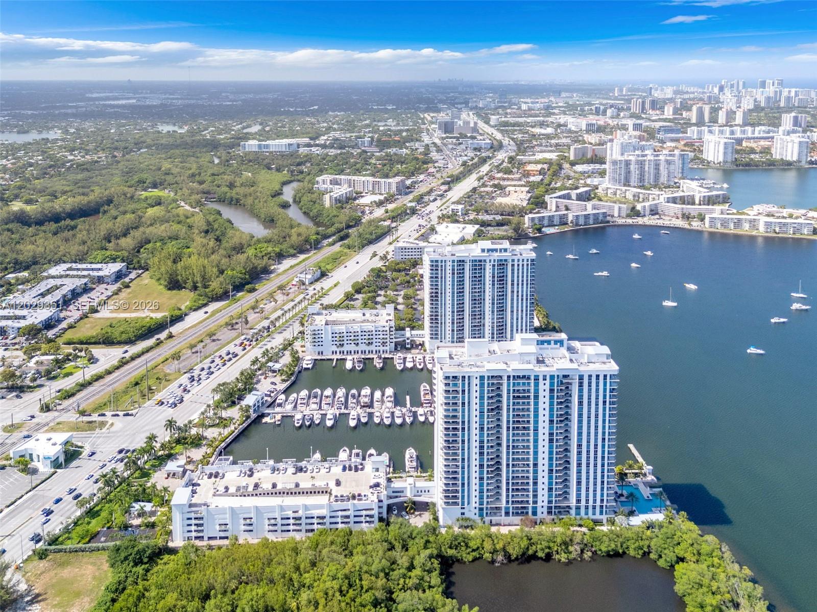 THE RESERVE MARINA PALMS - Residential