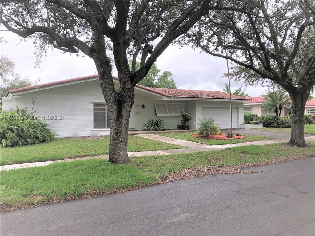 MIAMI LAKES SEC 6 - Residential Lease