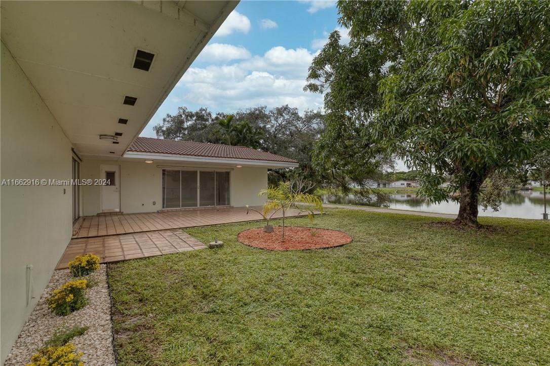 MIAMI LAKES SEC 6 - Residential Lease